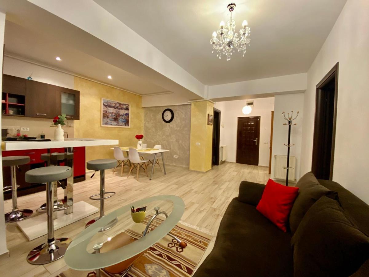 Valy Apartments Summerland Мамая Екстериор снимка