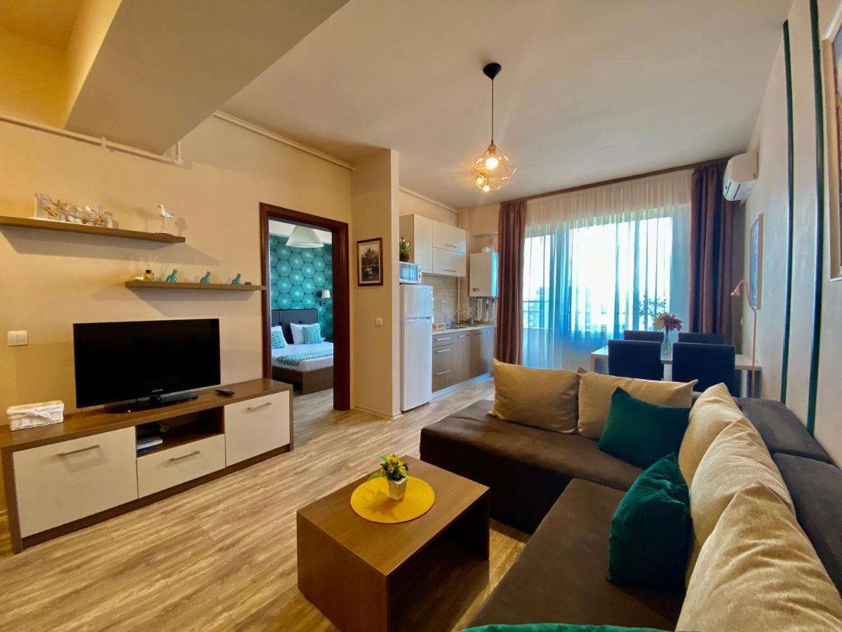 Valy Apartments Summerland Мамая Екстериор снимка