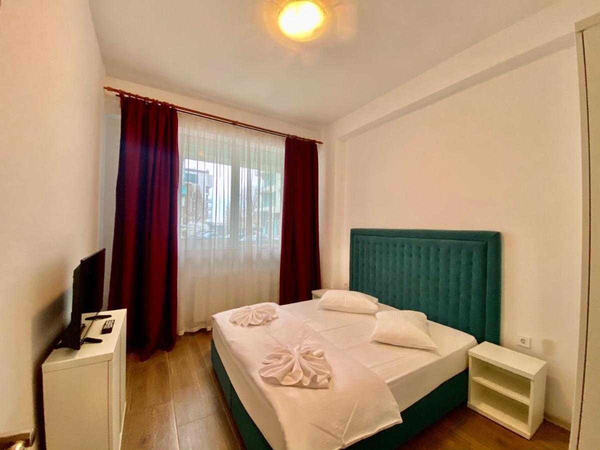 Valy Apartments Summerland Мамая Екстериор снимка