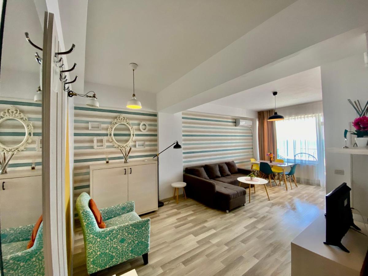 Valy Apartments Summerland Мамая Екстериор снимка