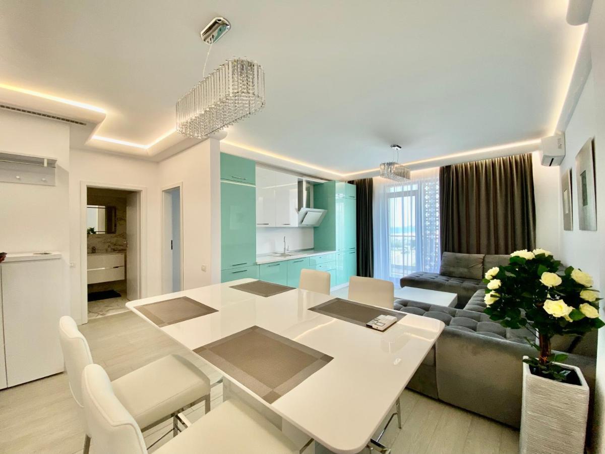 Valy Apartments Summerland Мамая Екстериор снимка