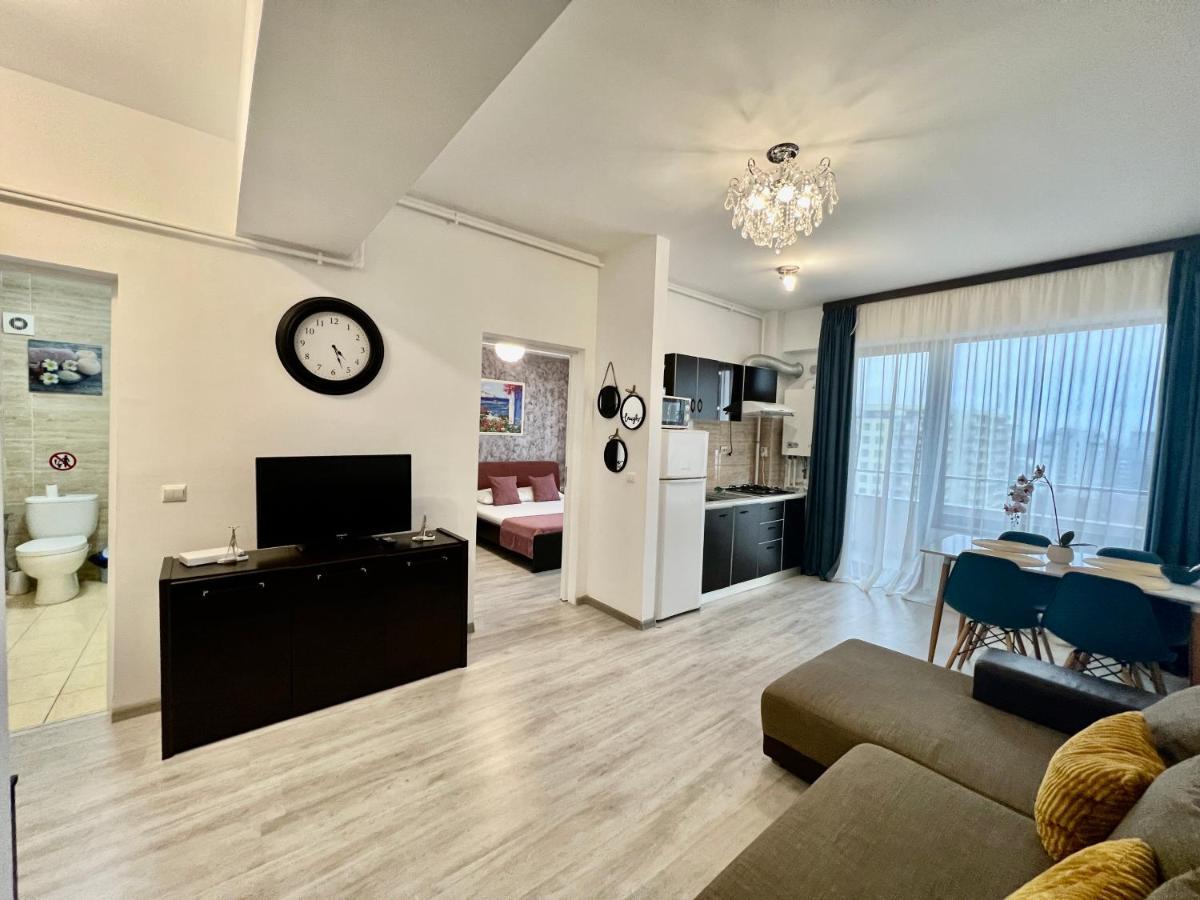 Valy Apartments Summerland Мамая Екстериор снимка