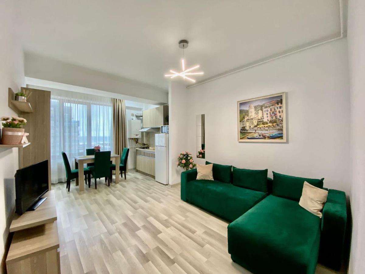 Valy Apartments Summerland Мамая Екстериор снимка