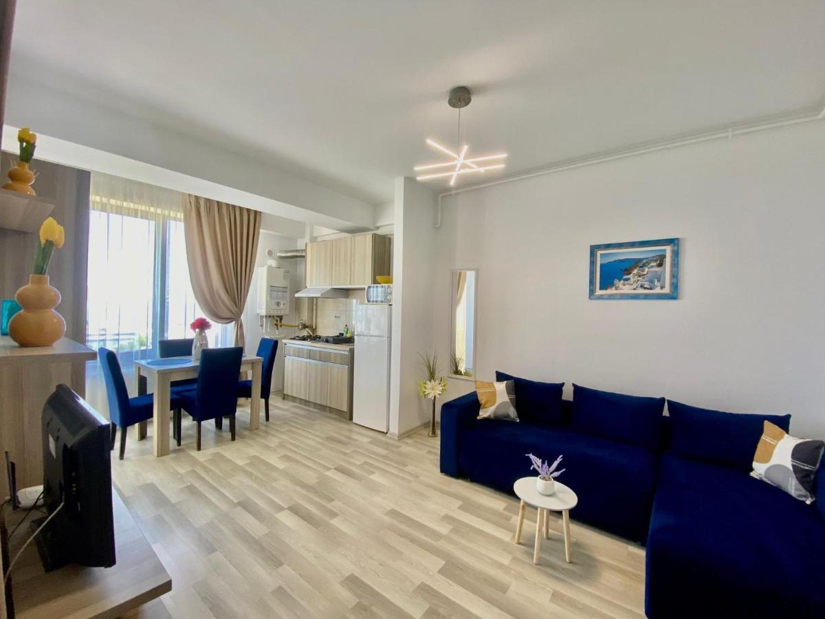 Valy Apartments Summerland Мамая Екстериор снимка