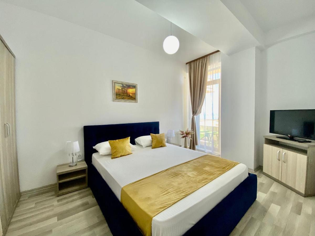 Valy Apartments Summerland Мамая Екстериор снимка