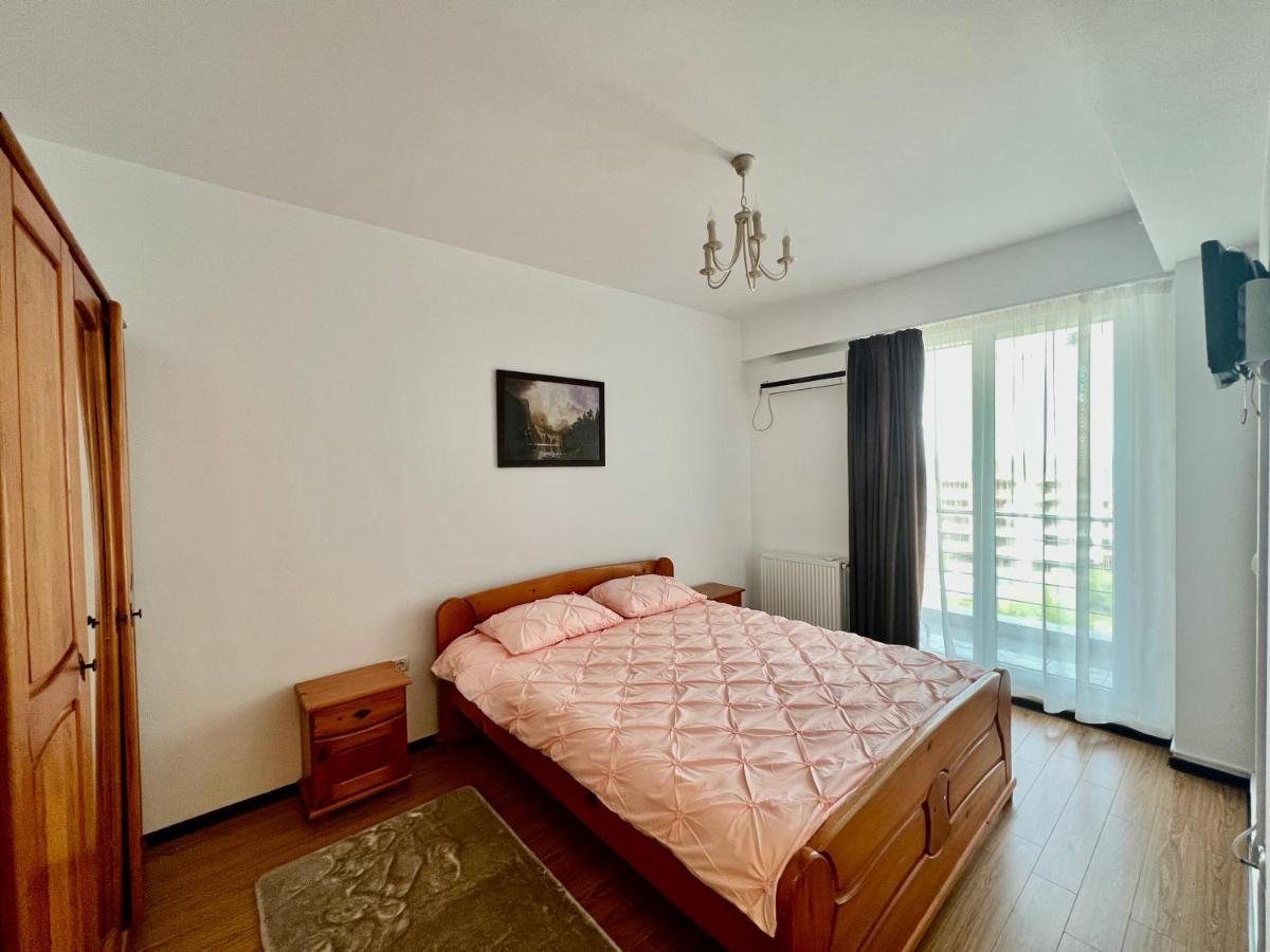 Valy Apartments Summerland Мамая Екстериор снимка