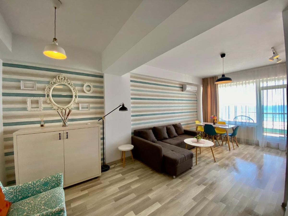 Valy Apartments Summerland Мамая Екстериор снимка